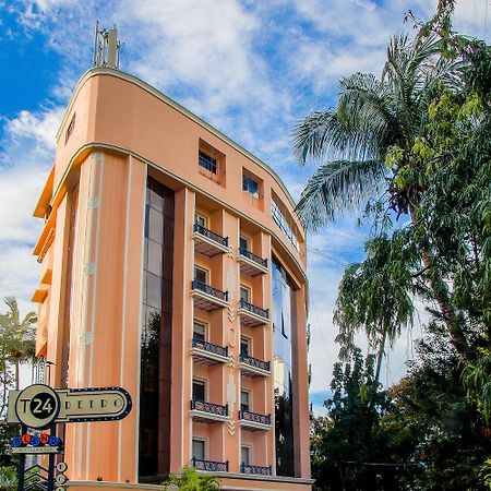T24 Retro Hotel Mumbai Ngoại thất bức ảnh