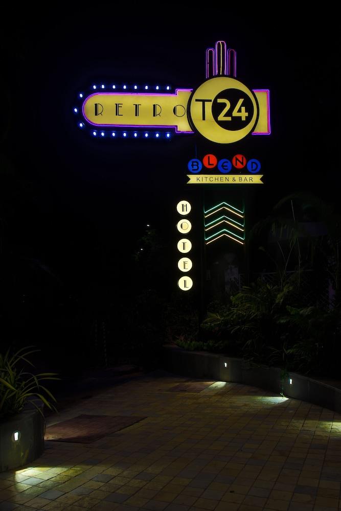 T24 Retro Hotel Mumbai Ngoại thất bức ảnh