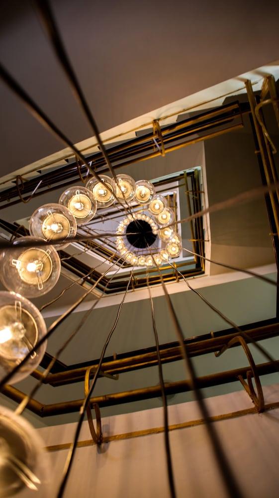 T24 Retro Hotel Mumbai Ngoại thất bức ảnh