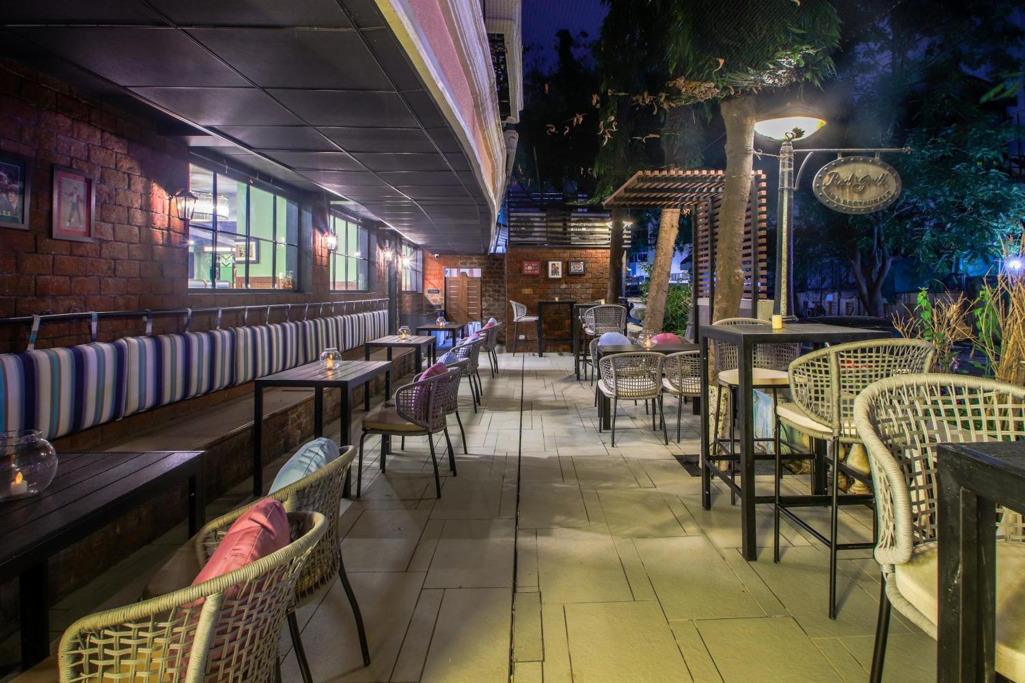 T24 Retro Hotel Mumbai Ngoại thất bức ảnh