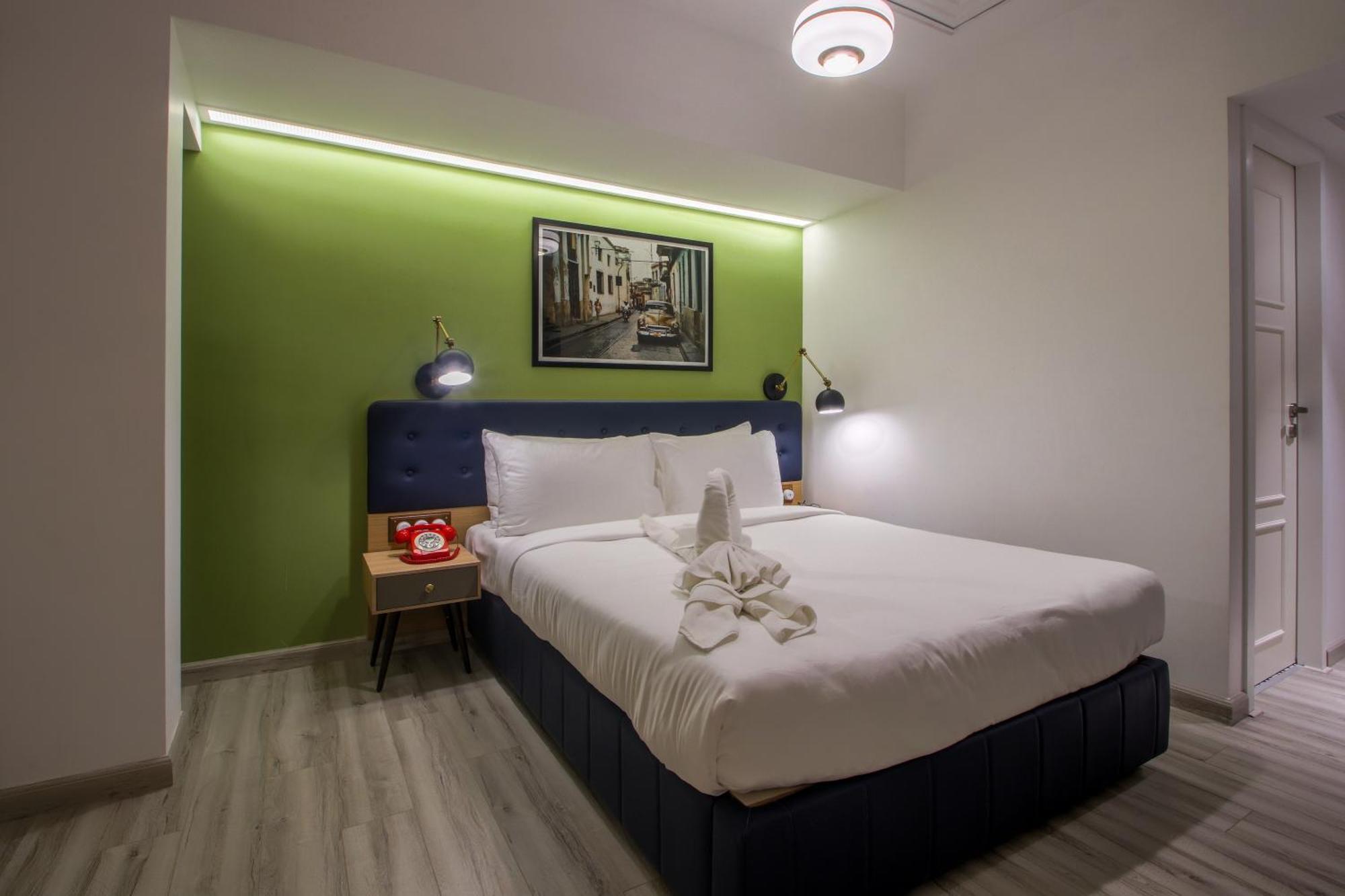 T24 Retro Hotel Mumbai Ngoại thất bức ảnh