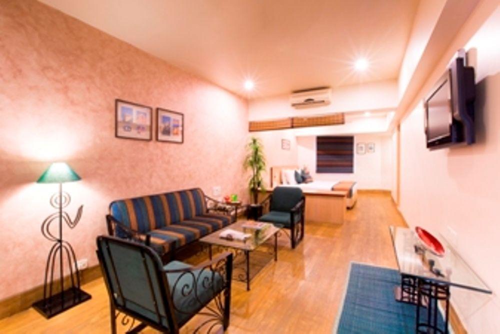 T24 Retro Hotel Mumbai Ngoại thất bức ảnh