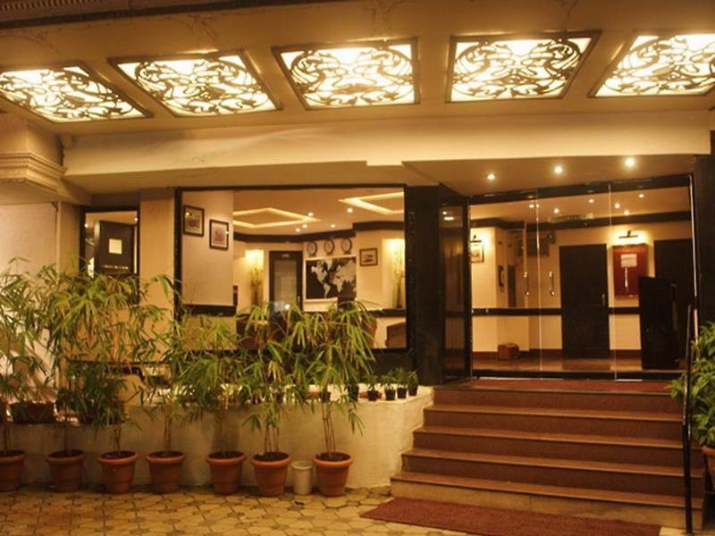 T24 Retro Hotel Mumbai Ngoại thất bức ảnh